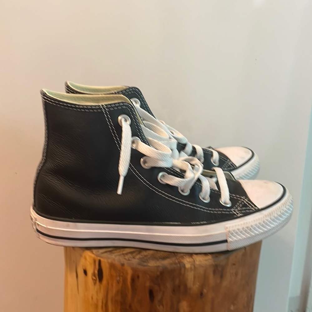 Leather Converse Sneakers size 6.5